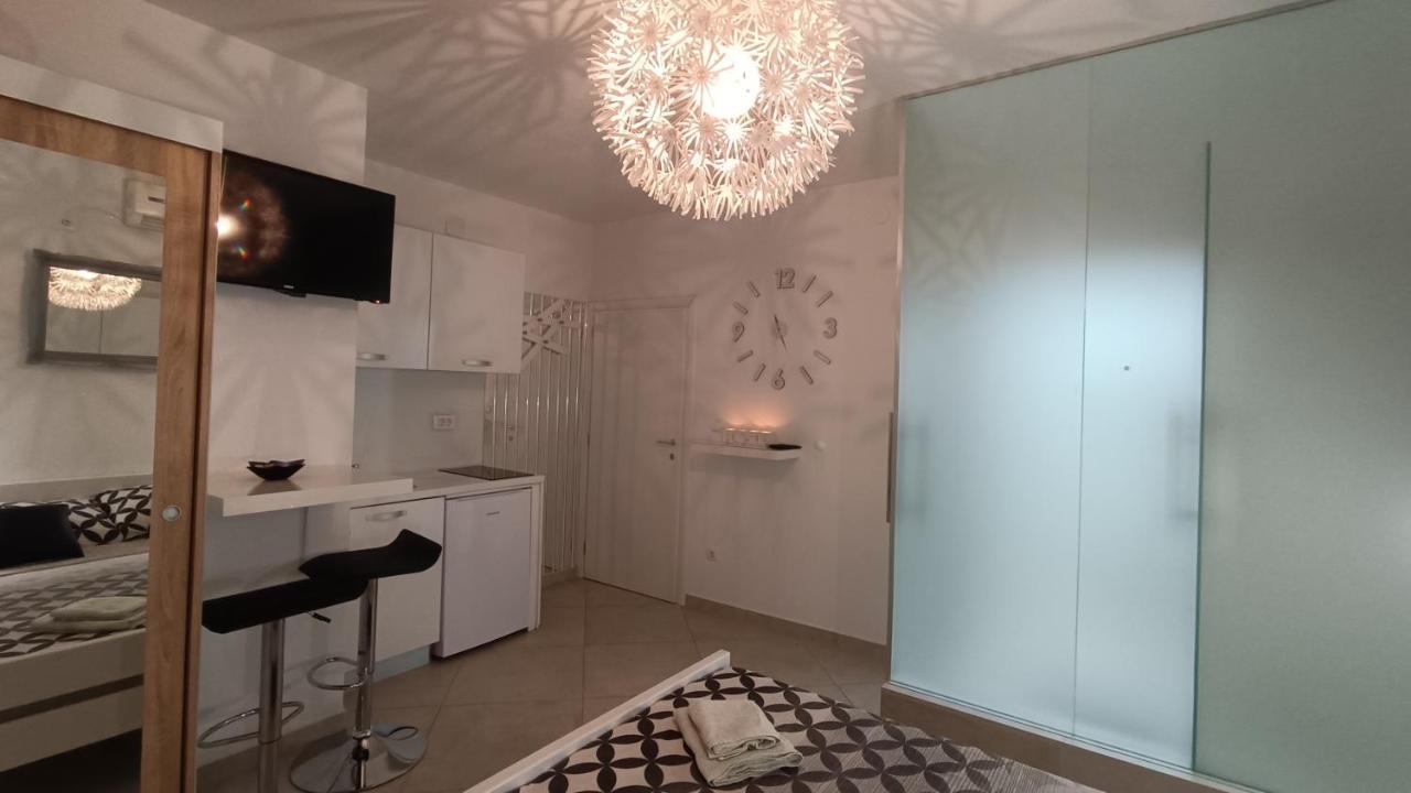 Villa Infinity Pinezići Екстериор снимка