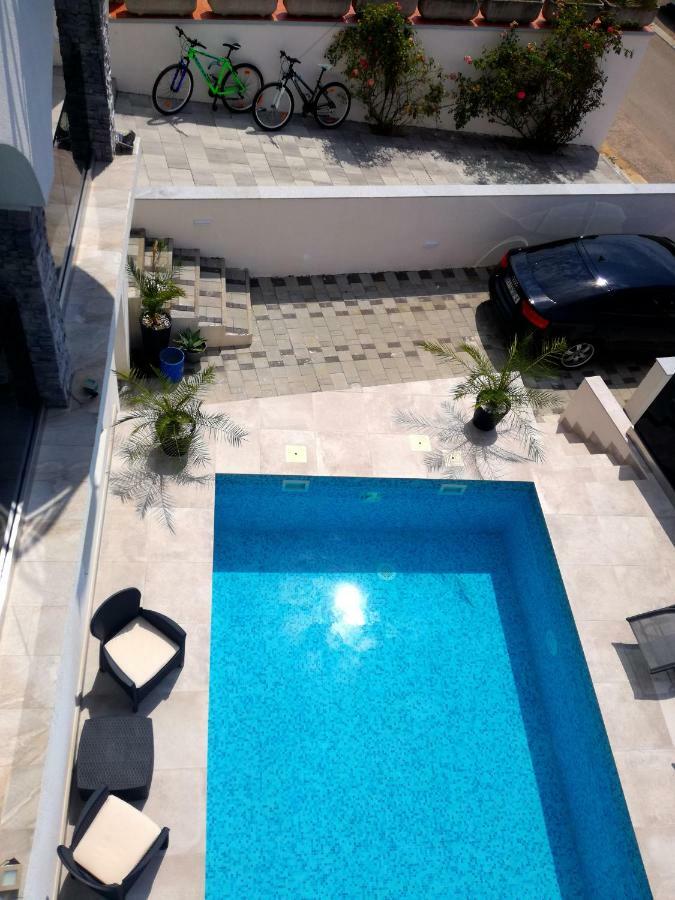 Villa Infinity Pinezići Екстериор снимка